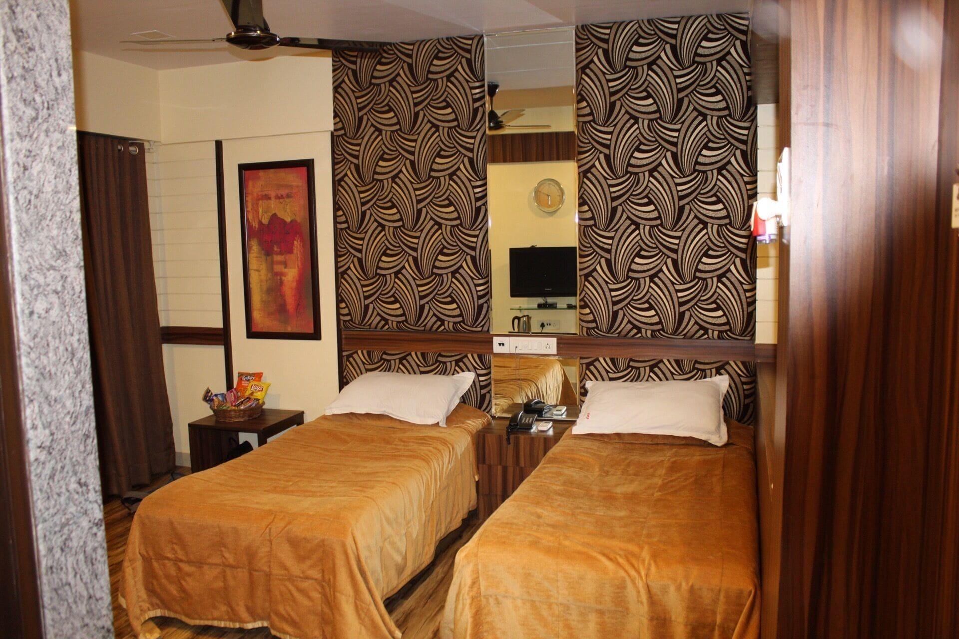 Hotel Metro Palace Bombay Exterior foto