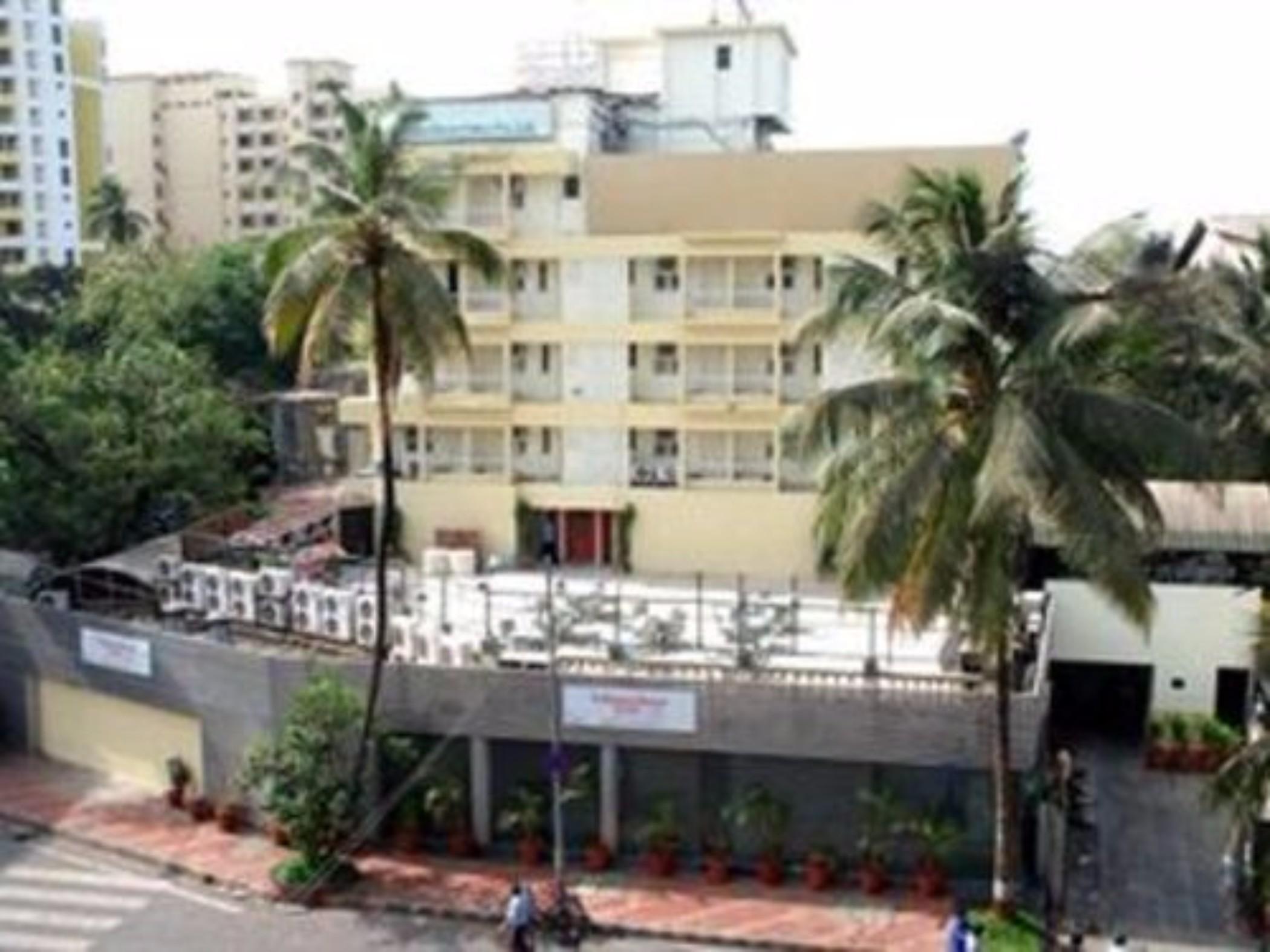 Hotel Metro Palace Bombay Exterior foto